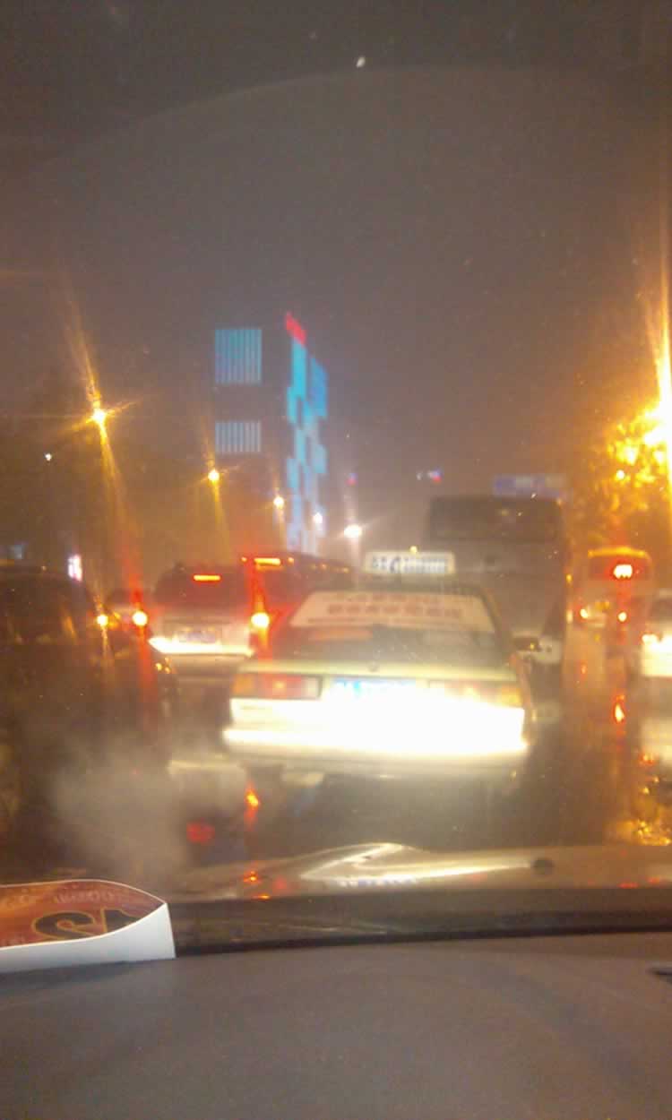 航海路大學(xué)路口 航海路大學(xué)路口